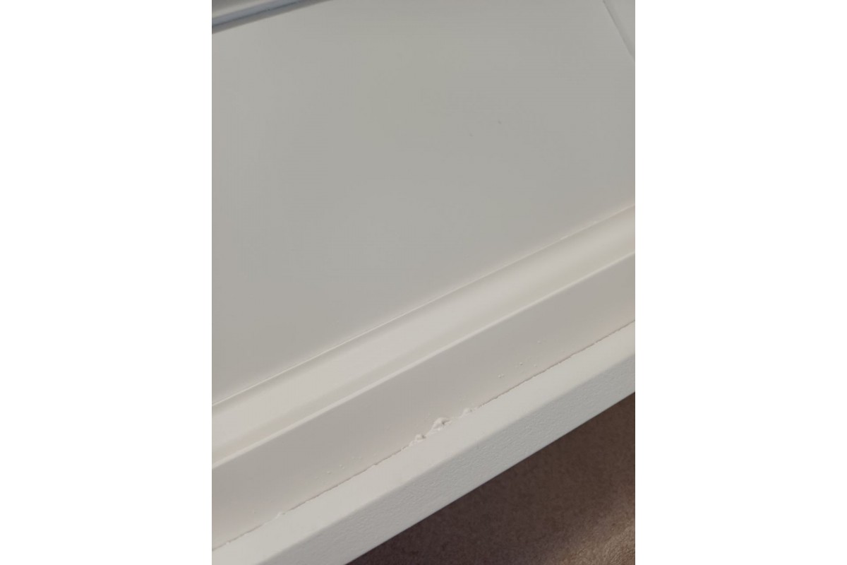 Кровать Елена-3 160х200 белая (массив сосны) с основанием — уценка 