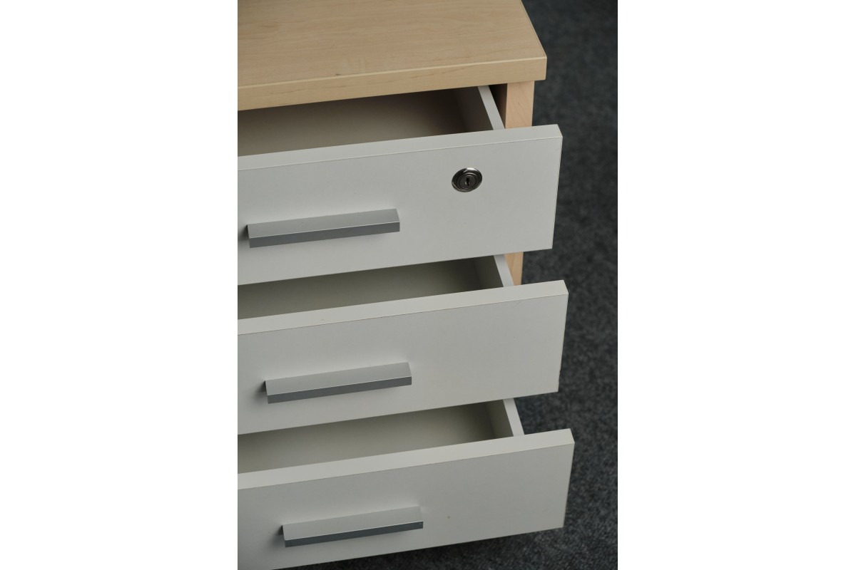 Тумба офисная подкатная  с замком б/у