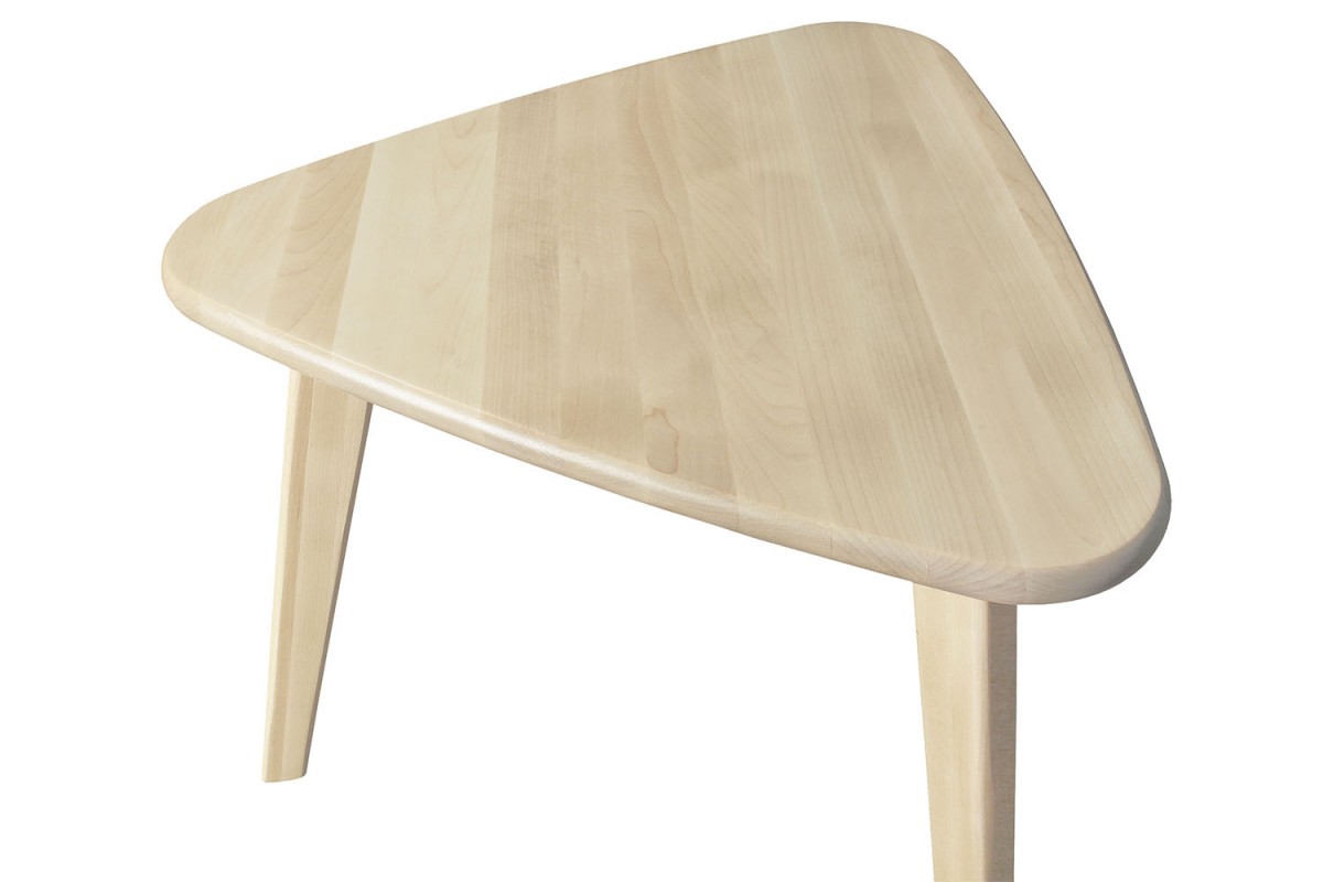 Стол журнальный "Ретро" массив (треугольный) Элегия